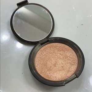 Becca Champagne Pop